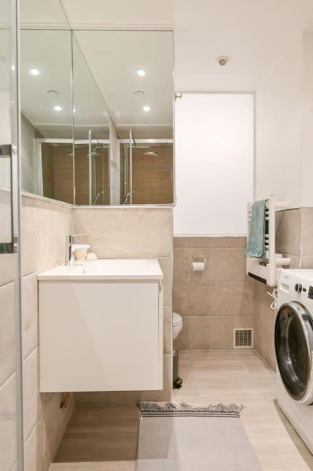 Cosy Appartement En Plein Marais パリ エクステリア 写真