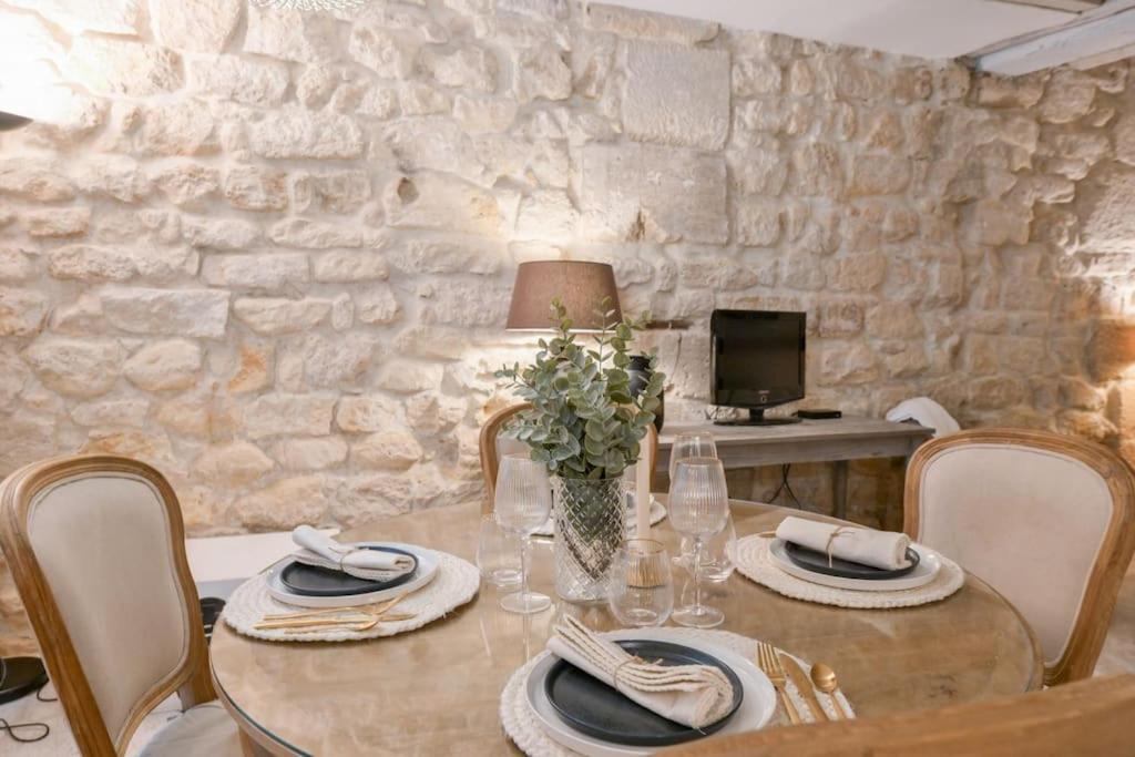 Cosy Appartement En Plein Marais パリ エクステリア 写真