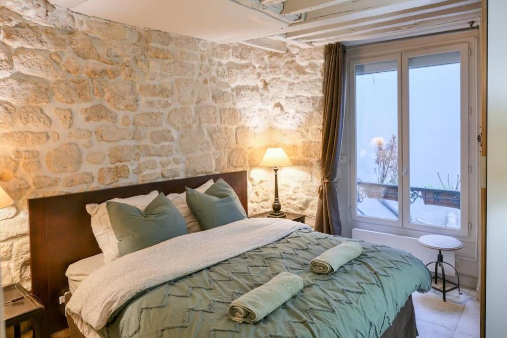 Cosy Appartement En Plein Marais パリ エクステリア 写真